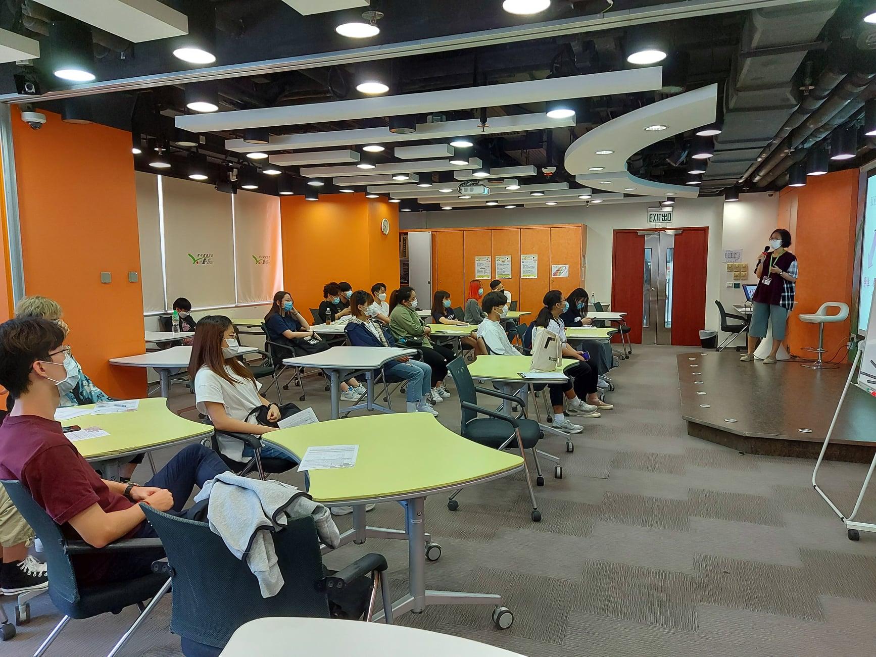 Business students joined seminars in Youth Employment Start workshop.