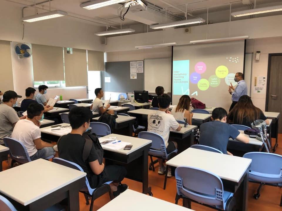 Business students joined Higher Diploma Inter-disciplinary programmes Seminar.