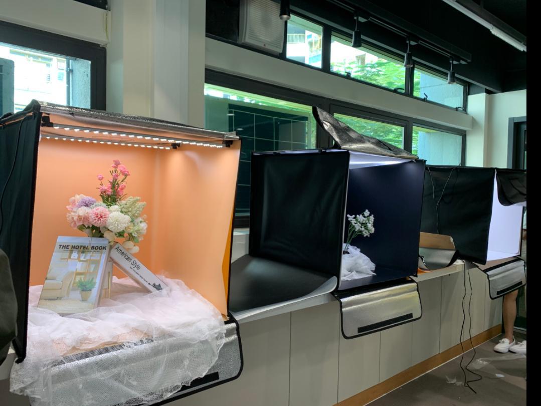 Commodity shooting and video shooting.