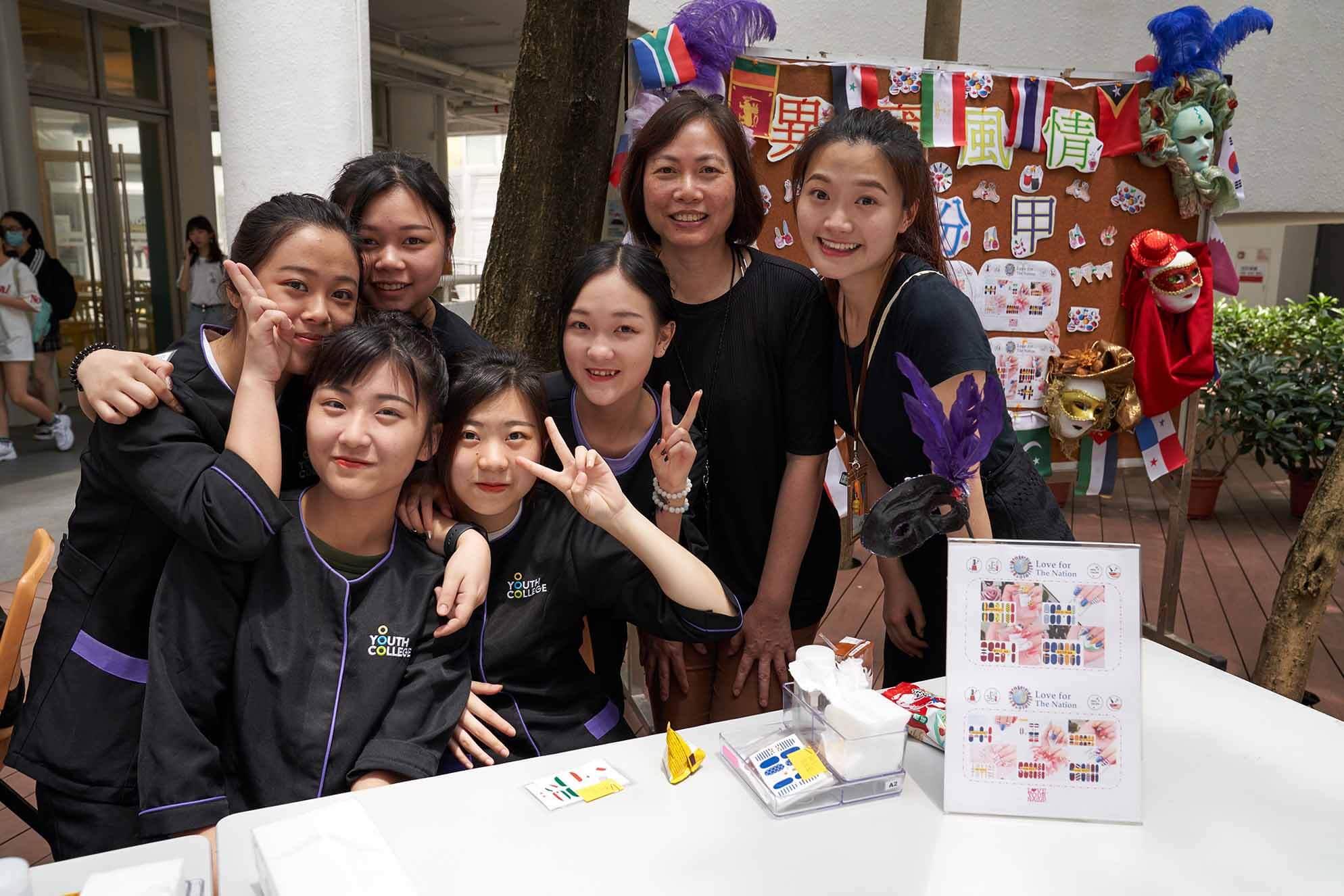 Group photo of beauty care students and teachers