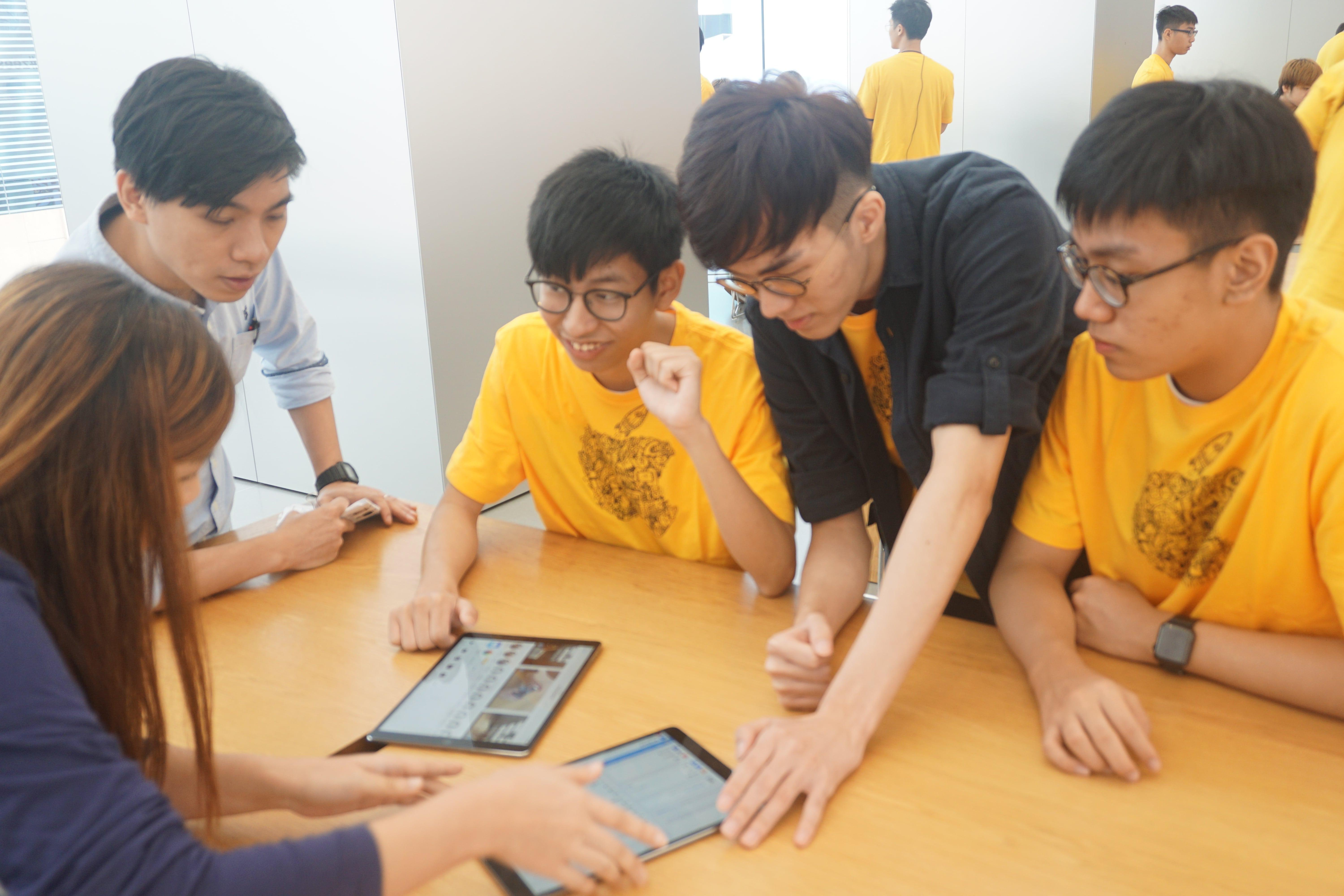 Understand latest technologies by Apple