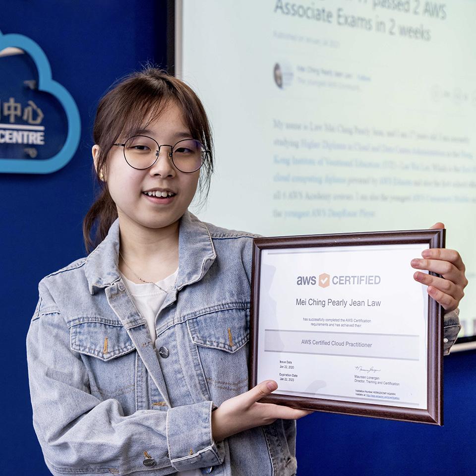 Law Mei Ching, Pearly