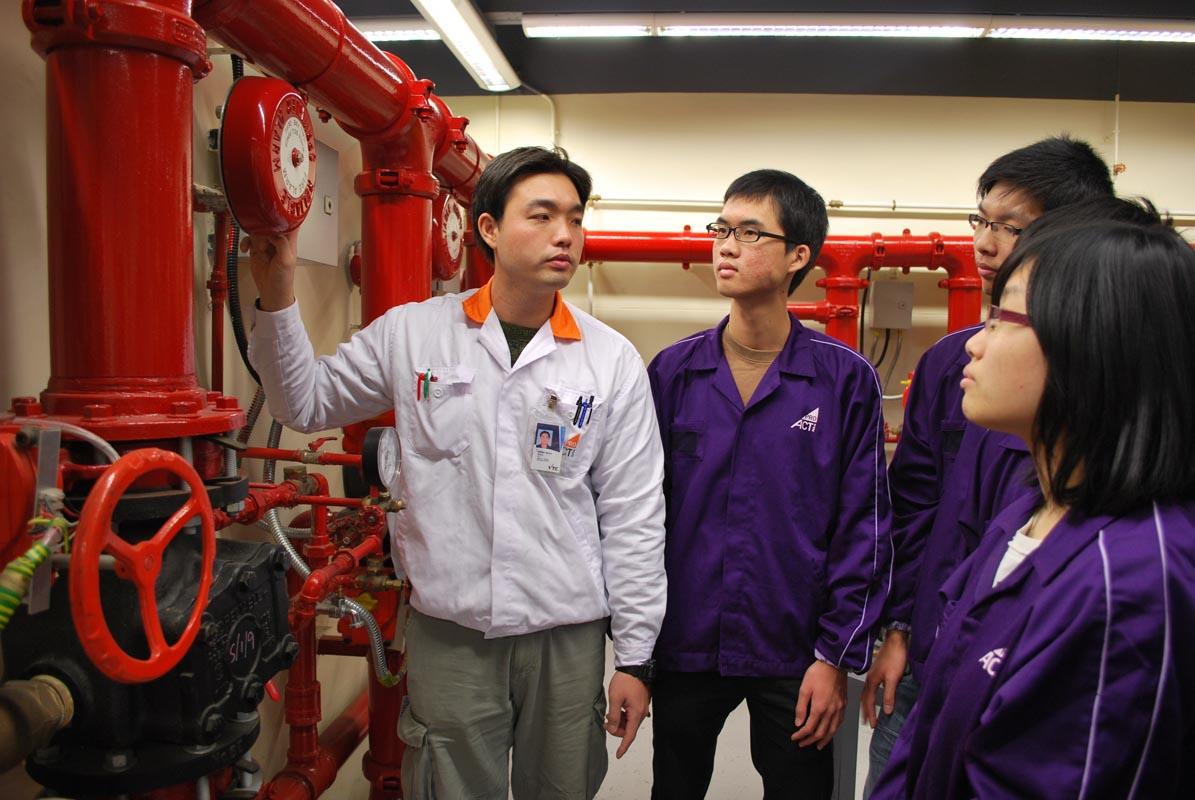 职专文凭（屋宇装备工程）